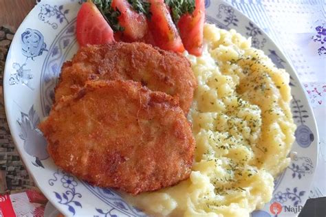 Šťavnatý rezeň čokoládovej torty