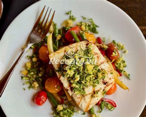 Pečená ryba s farebnou zeleninou