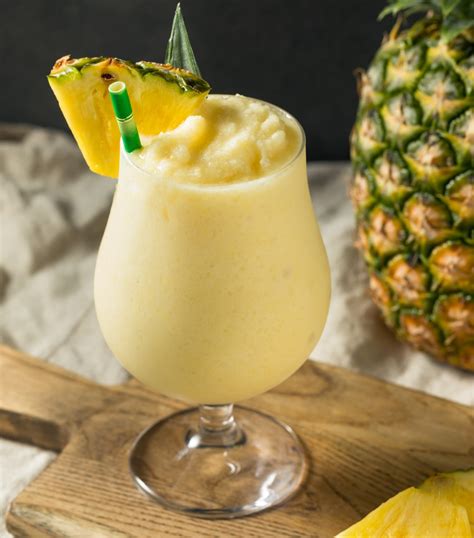 Kokosový miešaný drink s citrónom