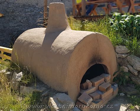 tradičná slovenská pec na chlieb