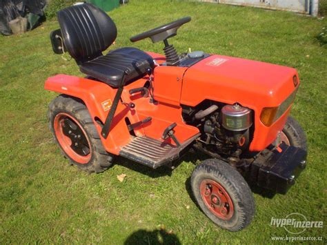 Malotraktor MT8 Mini 070 s rôznym príslušenstvom