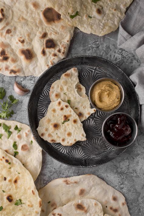 Indické placky bhatura