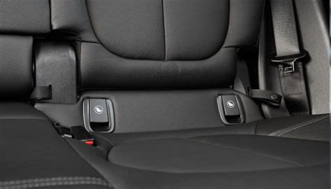 Isofix úchyty v aute