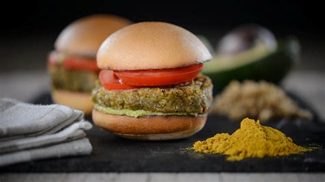Prezentácia vegetariánskeho burgeru z Grange