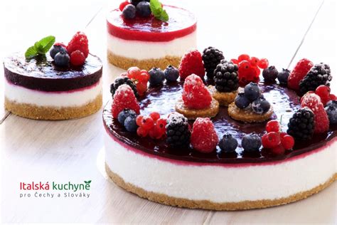Cheesecake z ovsených vločiek s rôznym ovocím