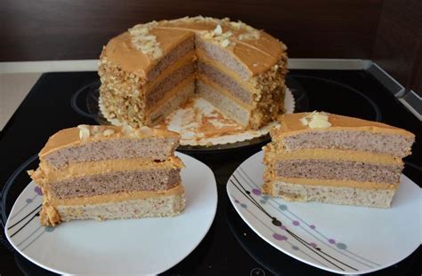 Ukážka torty s karamelovou plnkou