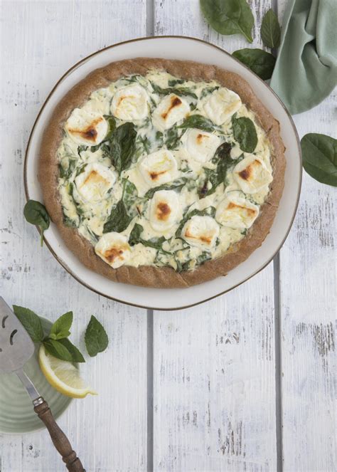 Slaný koláč so špenátom a kozím syrom