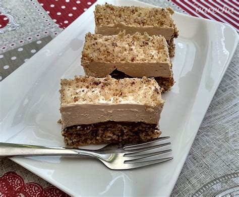 Nakrájané nutellové rezy na tanieri