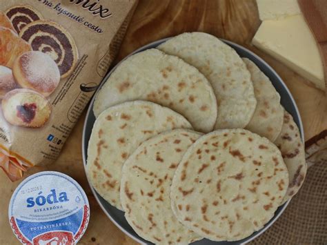 Základné ingrediencie na pagáče s kyslým mliekom