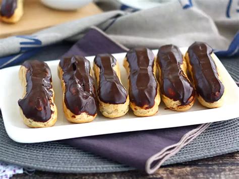 Čokoládové éclairs