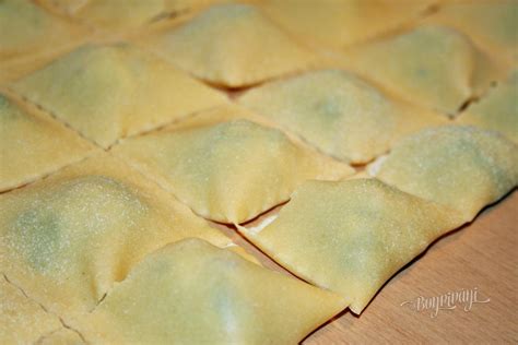 Domáce ravioli rôznych tvarov a plniek