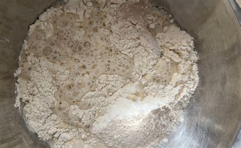 Ingrediencie na špaldové cesto a tvarohovú náplň
