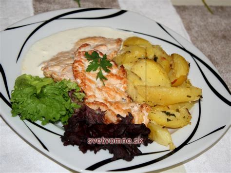 Zapekaný morčací steak s nivovou omáčkou