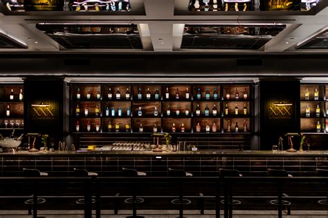 Rozloženie reštauračného lounge baru