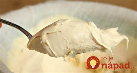 Mascarpone syr s lyžičkou