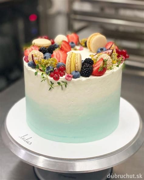 Hladenie fondánu na torte