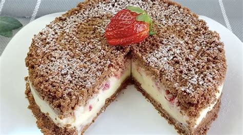 Tvarohovo-čokoládová torta s jahodami
