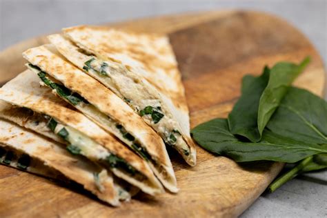 Wrap s tuniakom, špenátom a mozzarellou