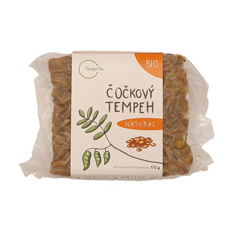 Fermentovaný tempeh nakrájaný na kocky