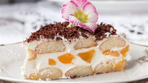 Svieža broskyňová nepečená torta