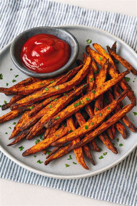 Sladké zemiakové hranolky z teplovzdušnej fritézy
