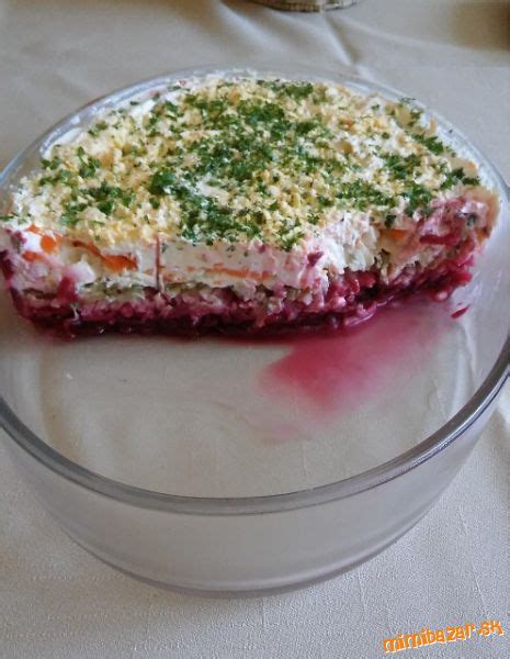 Vrstvená čečenská zeleninová torta