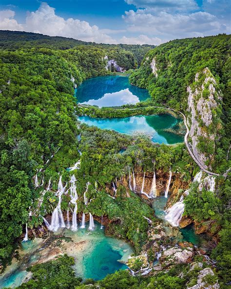 Panoramatický pohľad na Plitvické jazerá