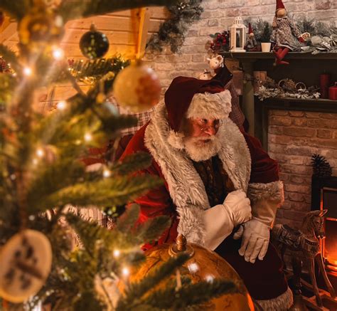 Father Christmas s darčekmi