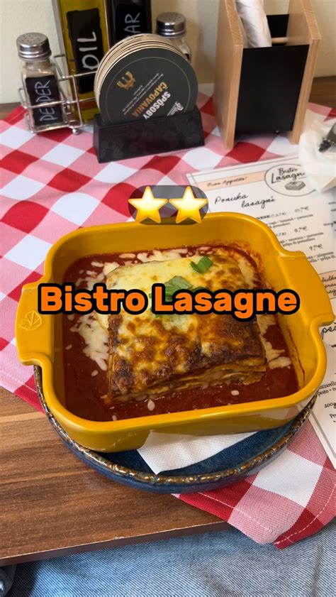 Lasagne pred pečením s vrstvami
