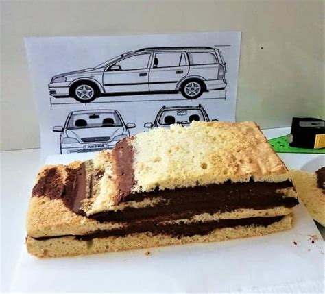 Ukážka syrovej torty v tvare auta