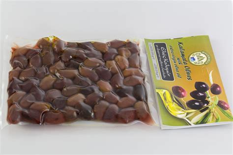 Grécke olivy na olivovníku