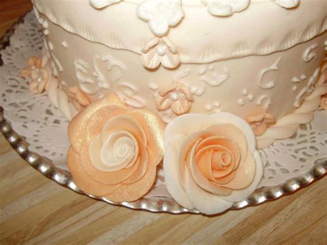 Príklady dekorácie gaštanovej torty
