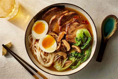 Miska Tonkotsu ramen s vajíčkom