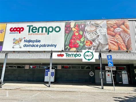 Predajňa potravín COOP Jednota