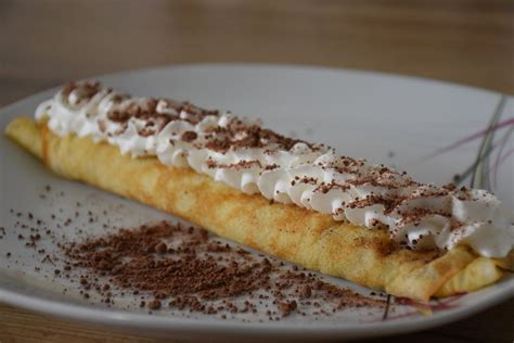 Príprava cesta na palacinky s kokosovým mliekom