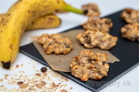 Ingrediencie na banánové ovsené cookies