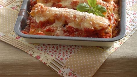 Talianske cannelloni s mletým mäsom v paradajkovej omáčke