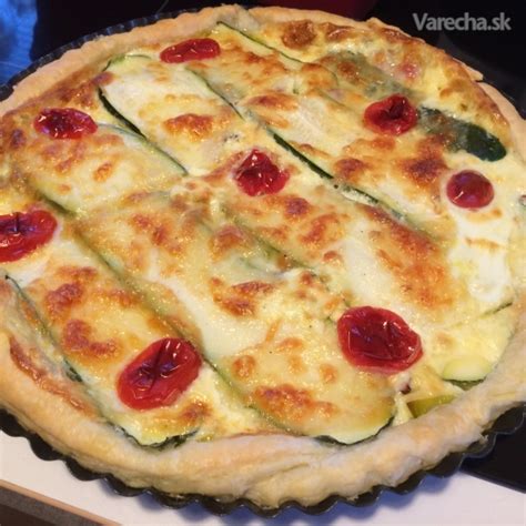 Základné ingrediencie na bryndzový koláč z lístkového cesta