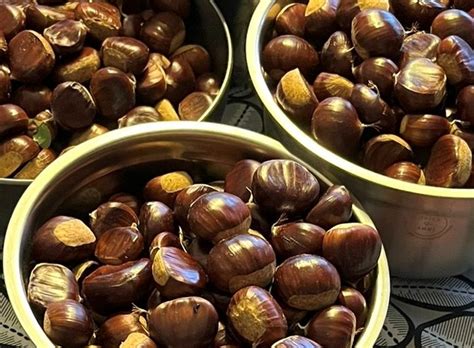 Rôzne druhy gaštanov na trhu