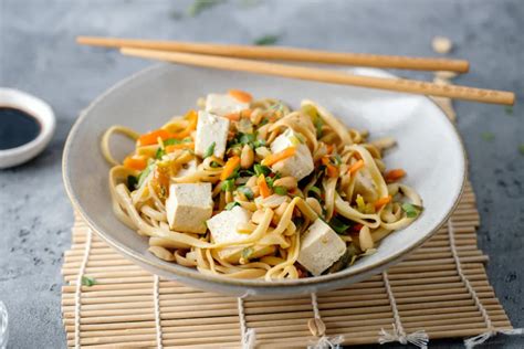 Misa Chopsuey s bravčovým mäsom, tofu a rôznou zeleninou