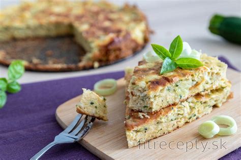 Fit cuketový koláč s cottage cheese a bylinkami