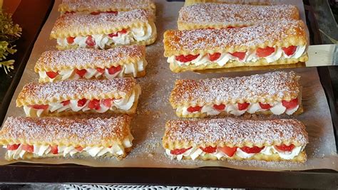 Lístkové tyčinky s mascarpone krémom a jahodami