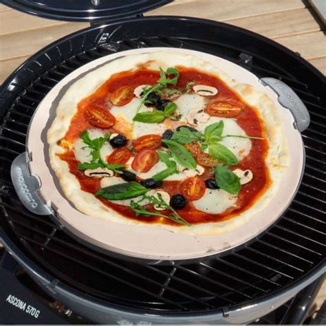 Pizza kameň v rúre