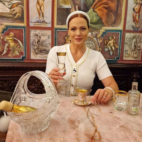 Adriana Poláková pečie medovníky