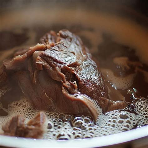 Proces topenia hovädzieho loja v hrnci