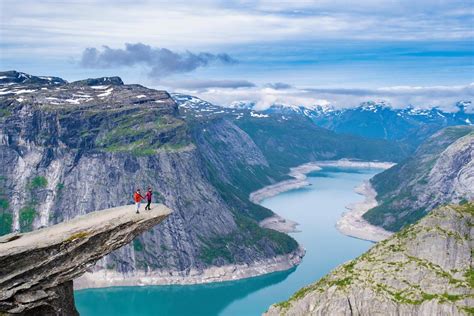 Lososia farma vo fjorde