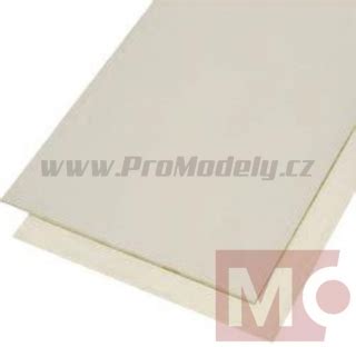 Prehľad materiálov vykrajovačiek (plast, nerez, pocínovaný plech)