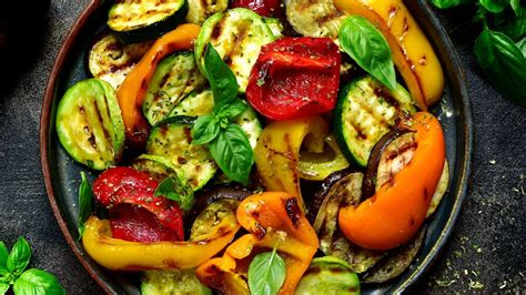 grilovaná zelenina ako príloha k steaku