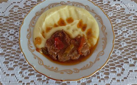 Bravčová krkovička s lečom