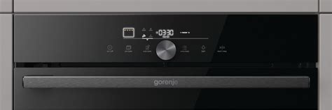 Rúra Gorenje GO66E Pizza350C v kuchyni s pizzou